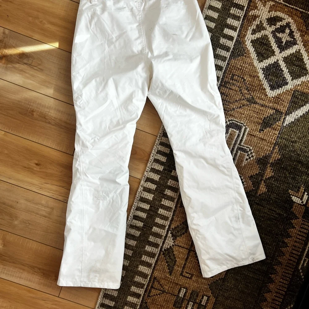 North face women’s snow pants - Picture 2 of 4